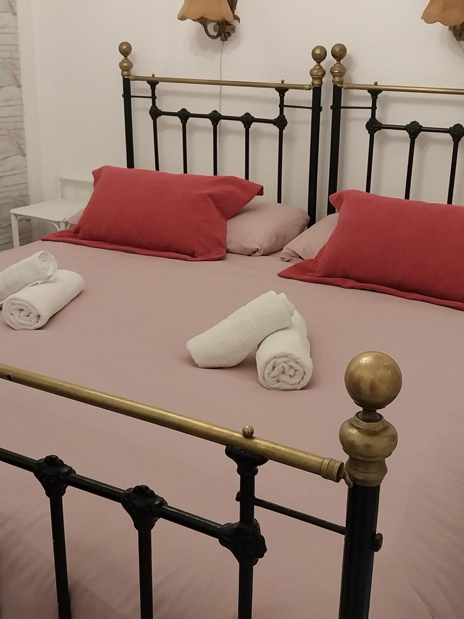 Casa Trebol Parquing Gratis Apartment Estepona Exterior photo
